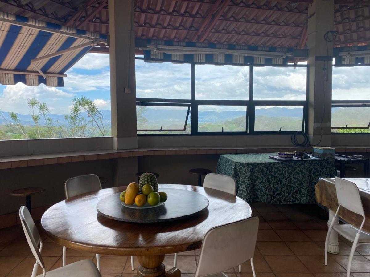 Villa Garita Inn Екстериор снимка