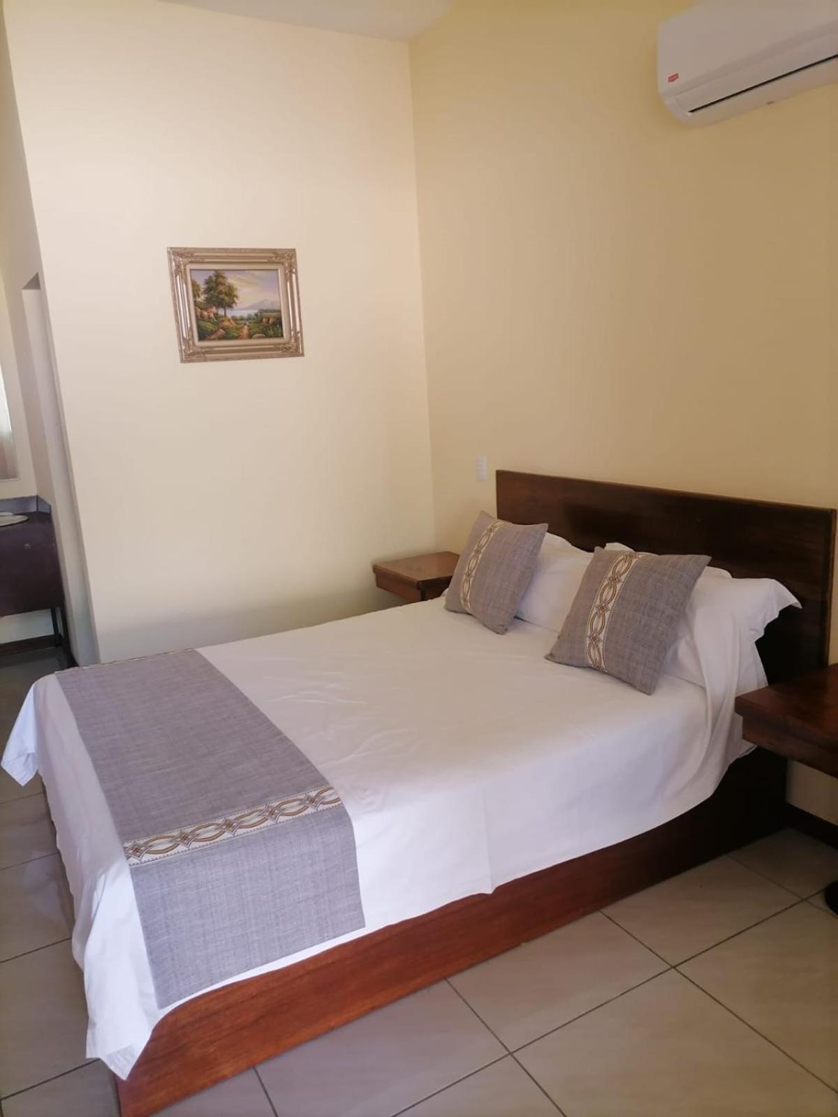 Villa Garita Inn Екстериор снимка
