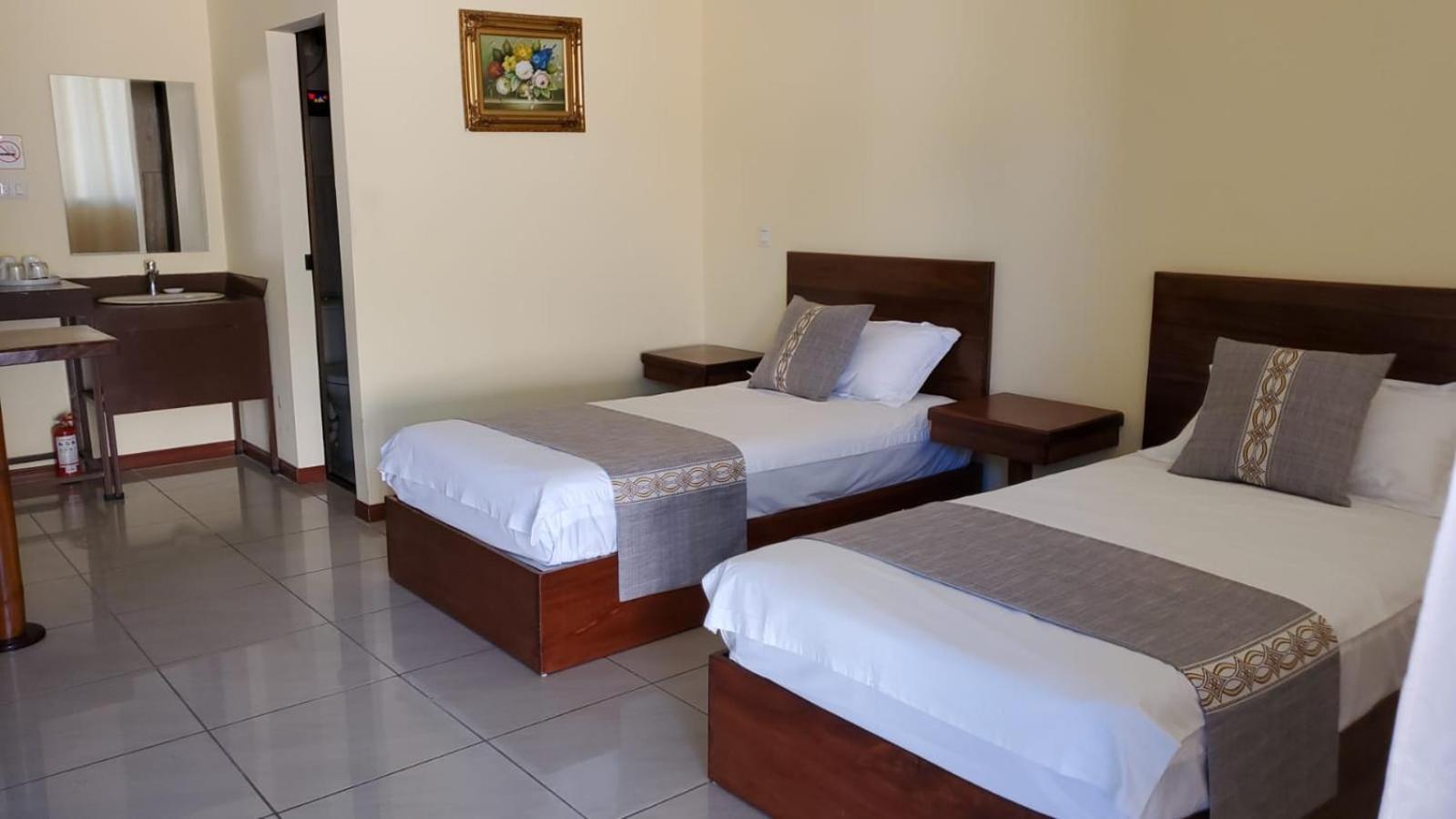 Villa Garita Inn Екстериор снимка